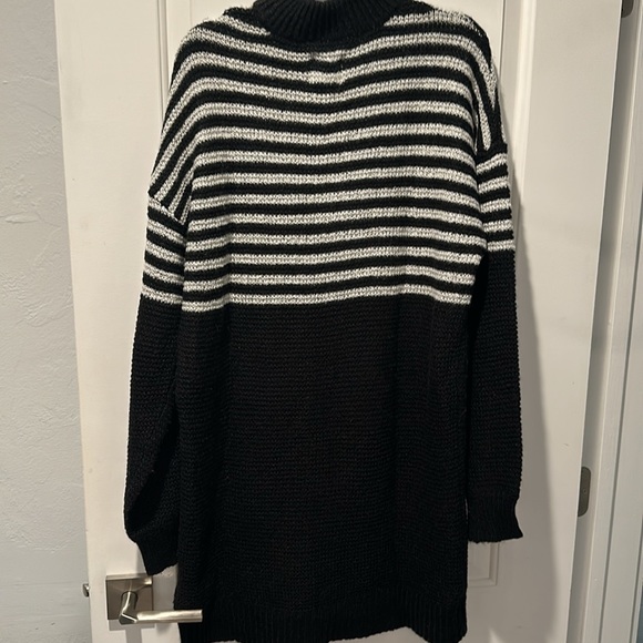 Volcom Sweater Dress - Picture 4 of 5